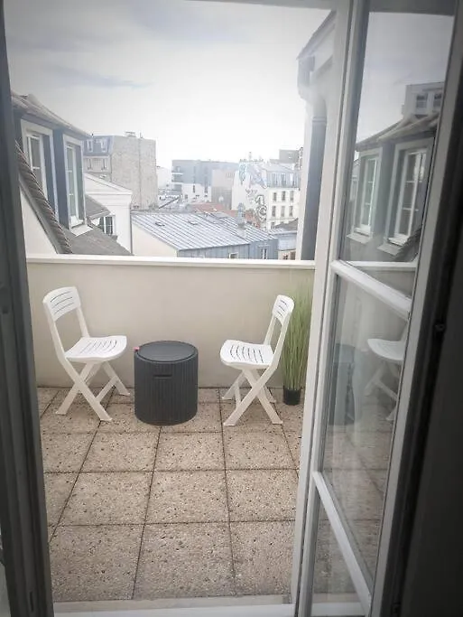 Bel Appartement F2 Avec Terrasse Paris 0*,  France