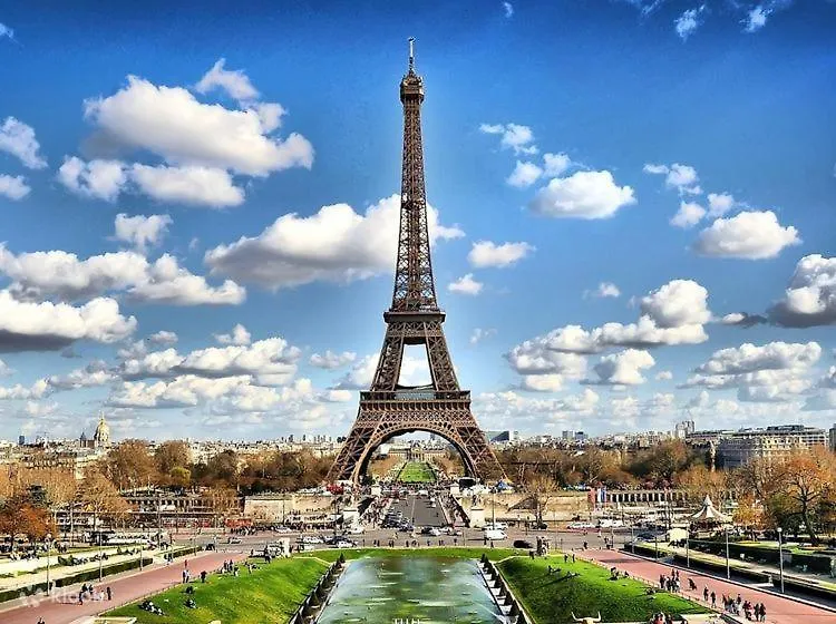 Bel Appartement F2 Avec Terrasse Paris 0*,